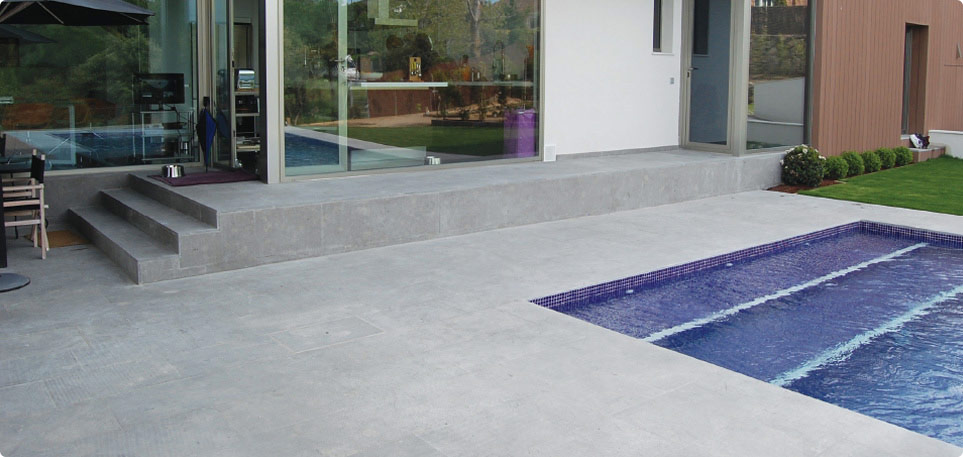 Azul Limestone Floor and Steps